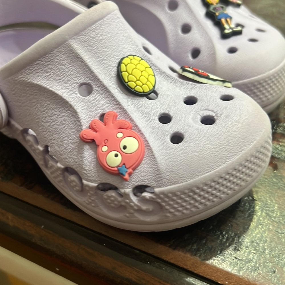 Crocs - Picture 4 of 8